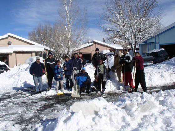 shovelcrew17web.jpg